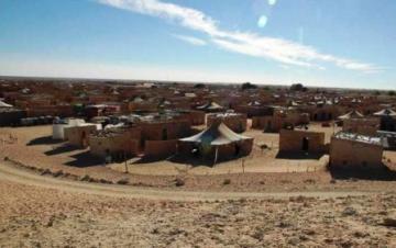 فرار جماعي للصحراويين من مخيمات تندوف في اتجاه نواديبو
